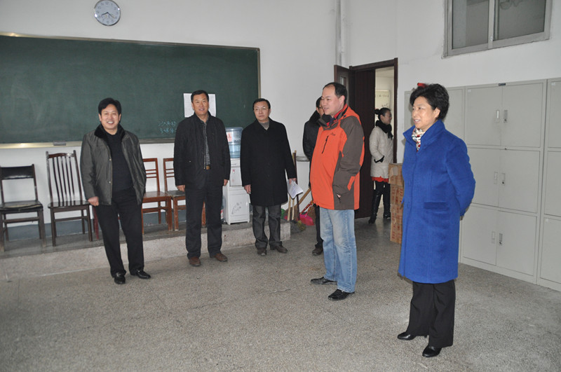 日出水了啊快点使劲动态图