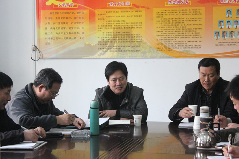 日出水了啊快点使劲动态图