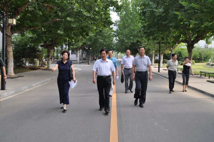 日出水了啊快点使劲动态图