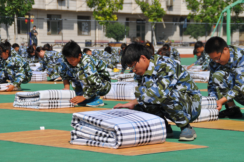 日出水了啊快点使劲动态图