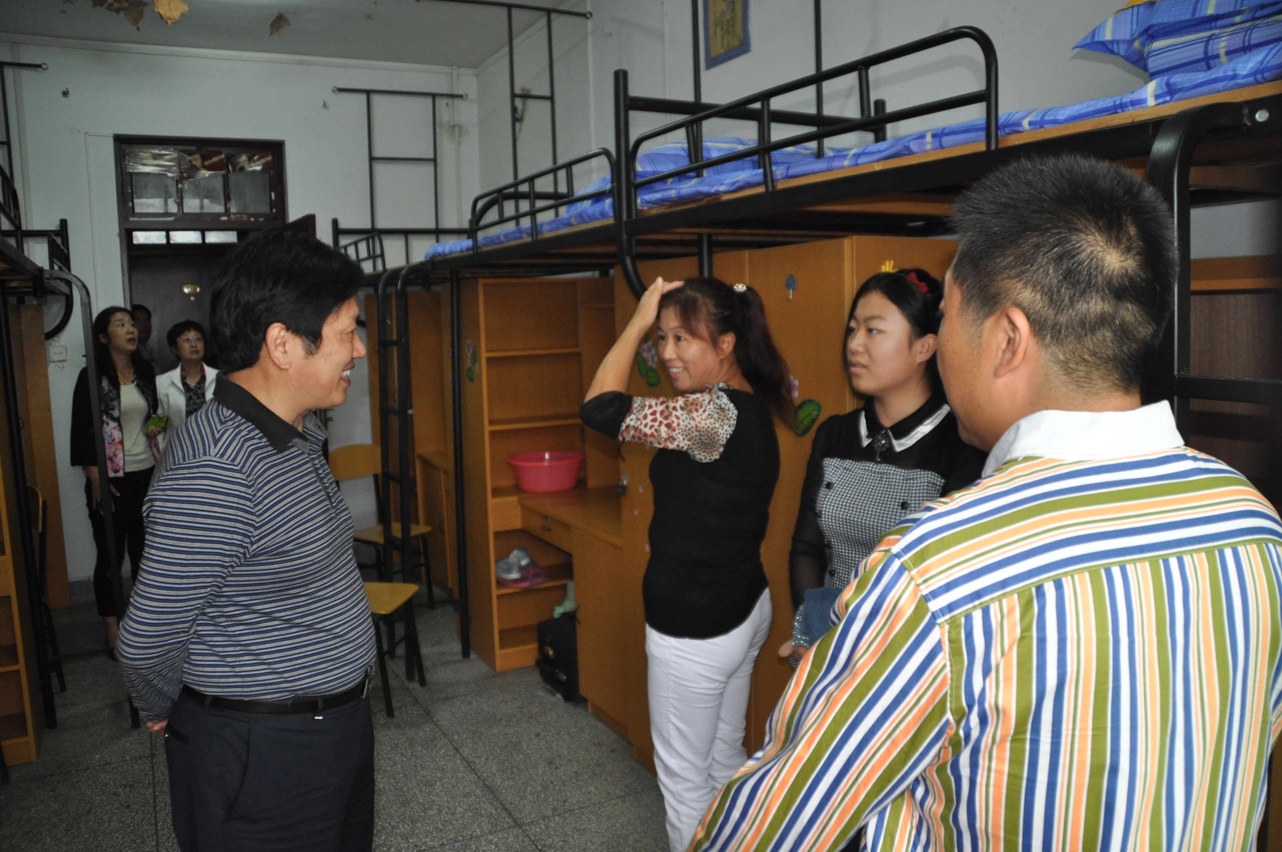 日出水了啊快点使劲动态图