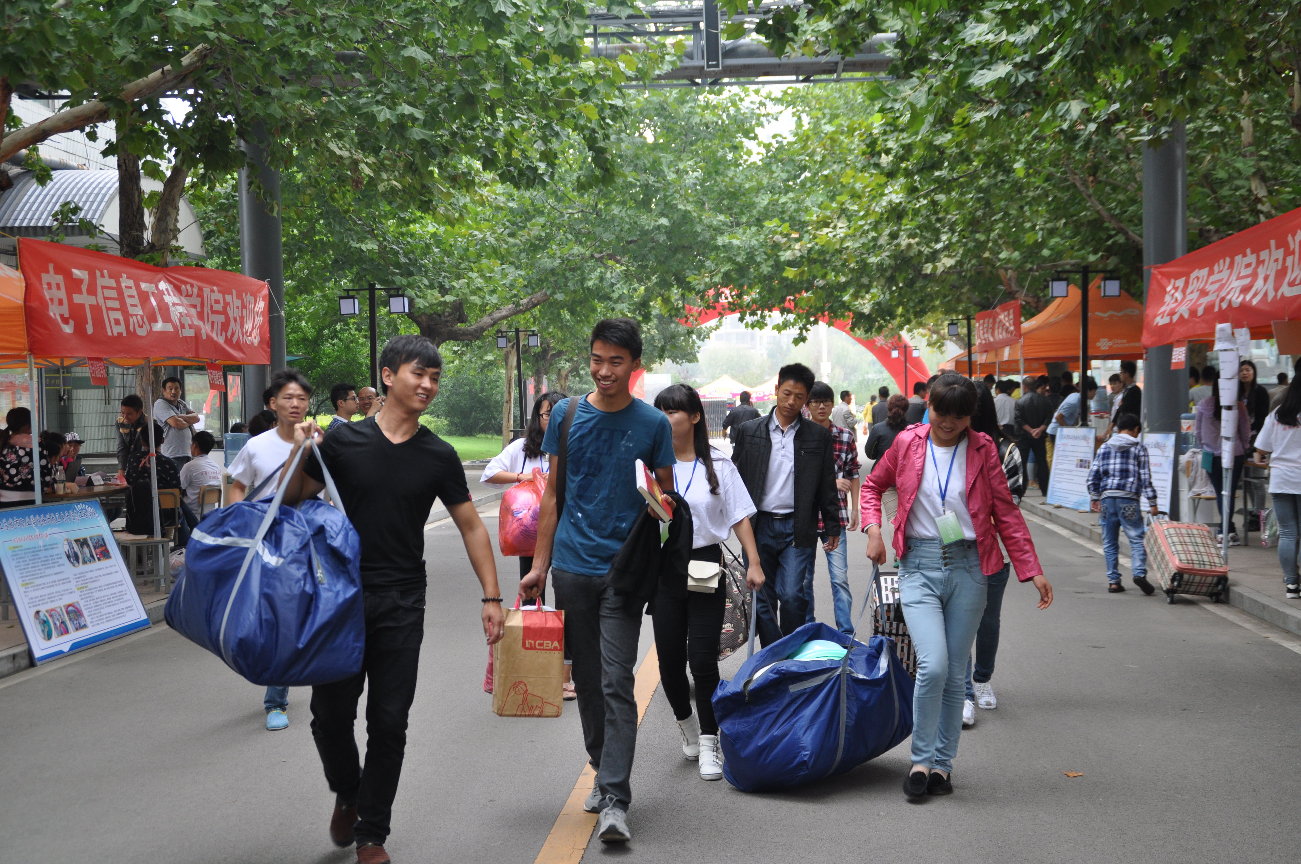 日出水了啊快点使劲动态图