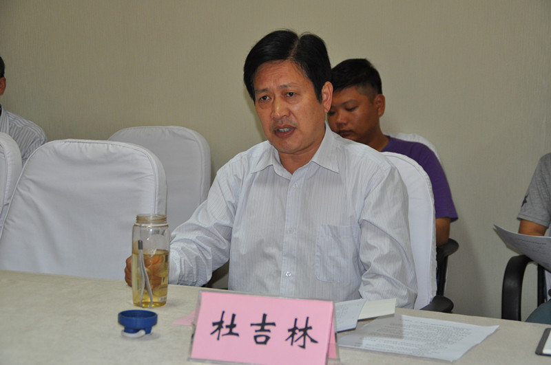 日出水了啊快点使劲动态图