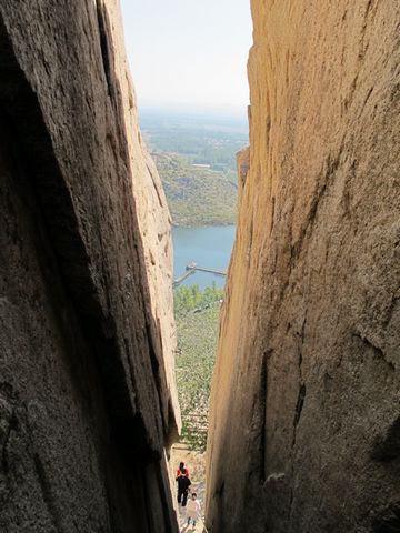 日出水了啊快点使劲动态图