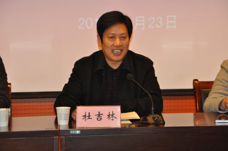 日出水了啊快点使劲动态图