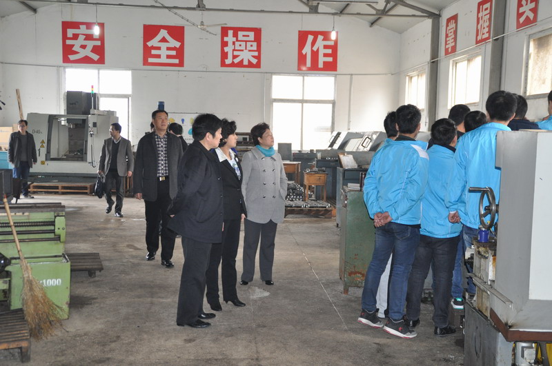 日出水了啊快点使劲动态图