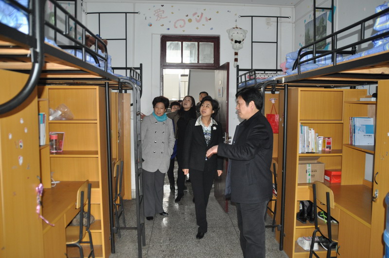 日出水了啊快点使劲动态图