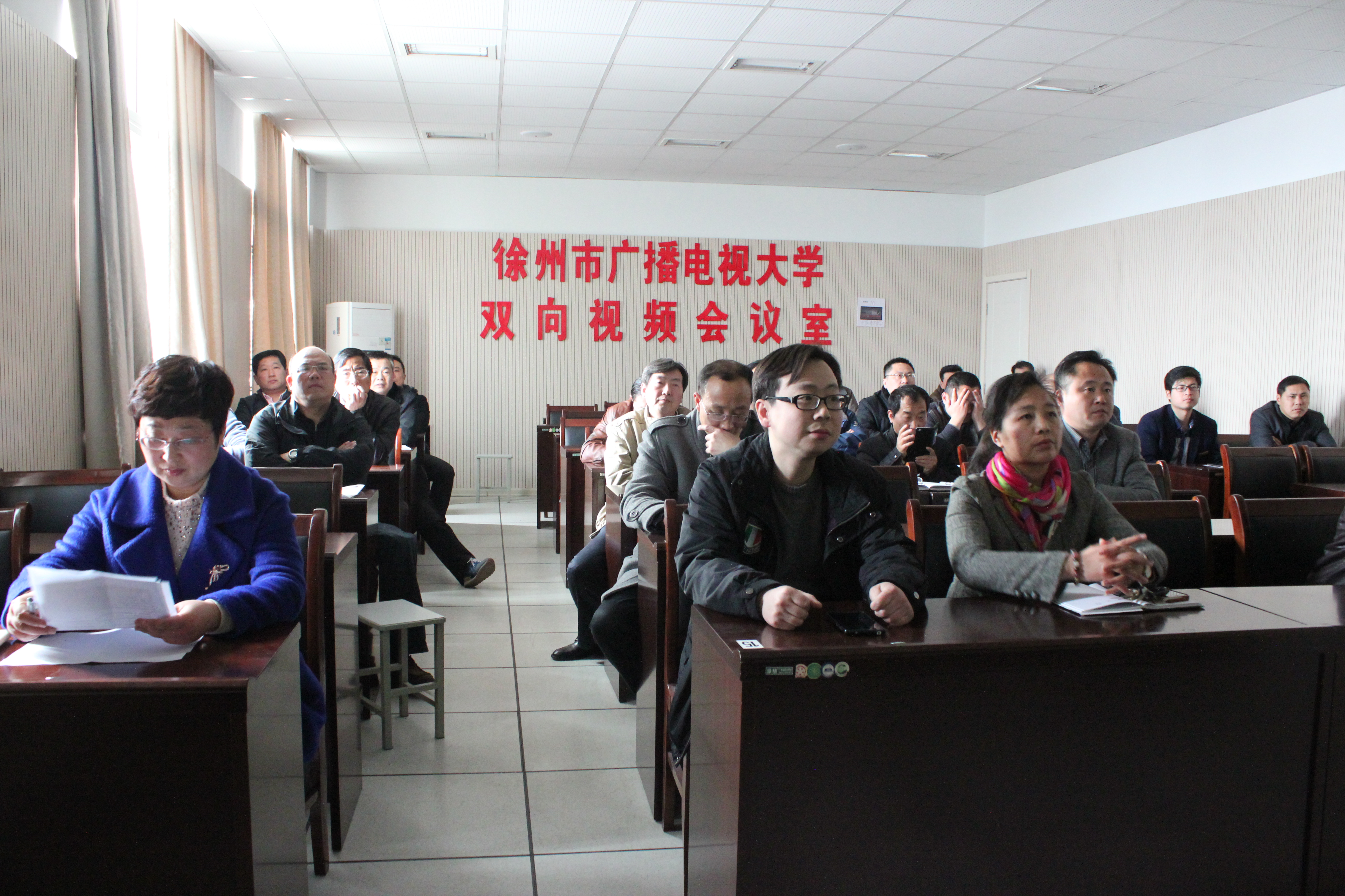 日出水了啊快点使劲动态图