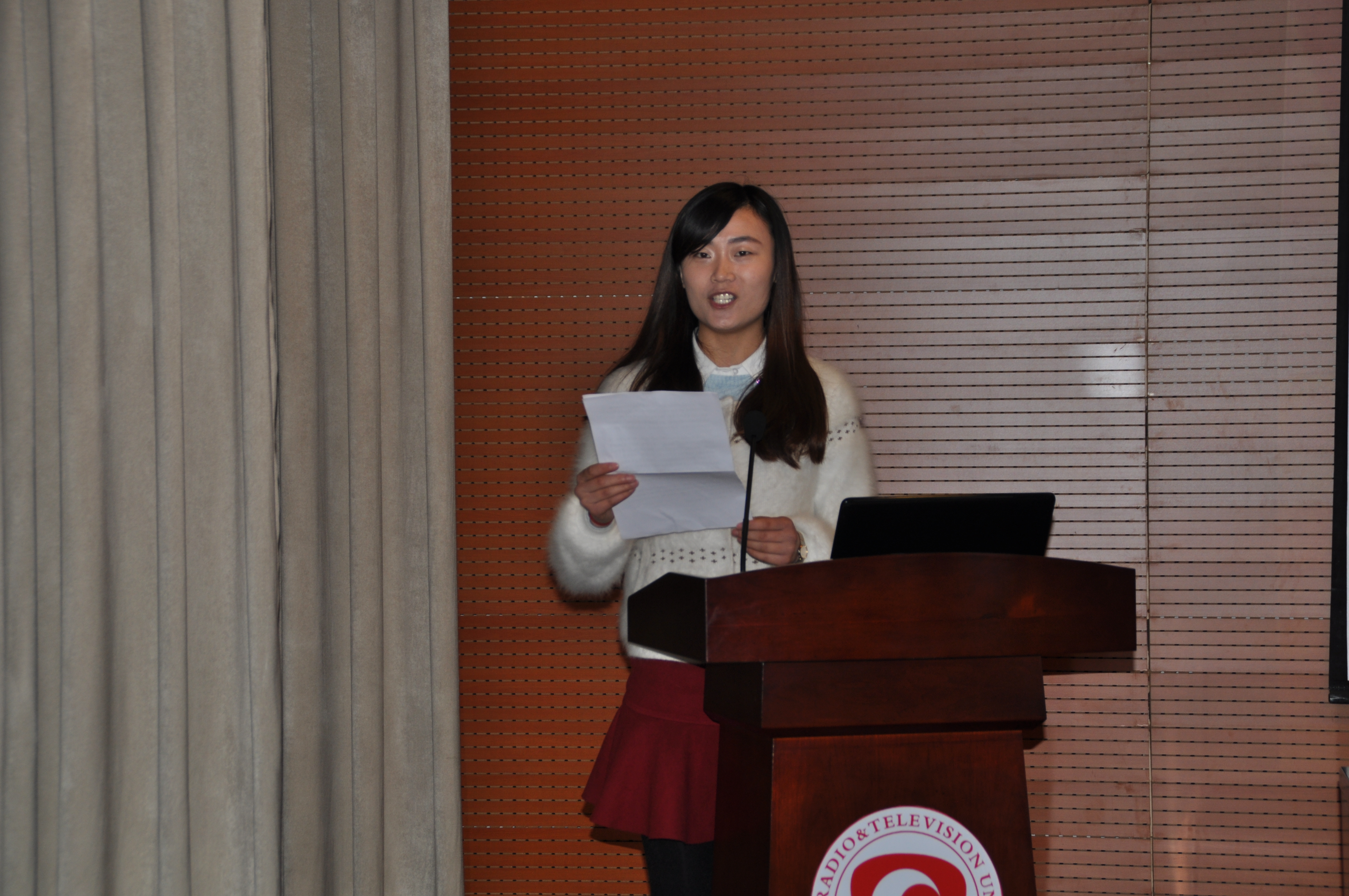 日出水了啊快点使劲动态图