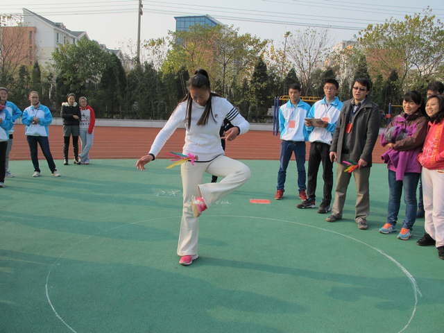 日出水了啊快点使劲动态图