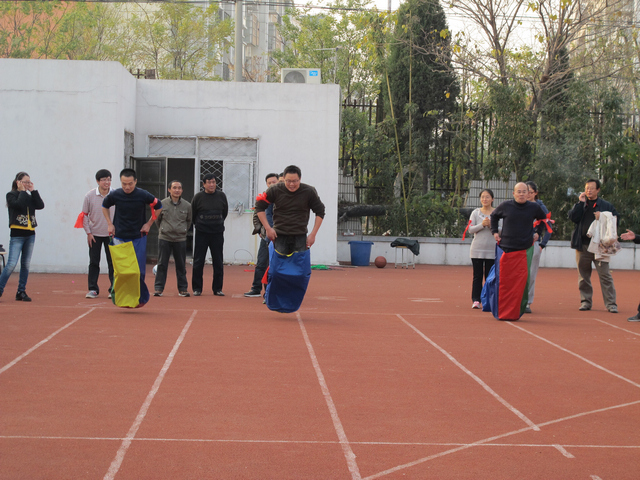 日出水了啊快点使劲动态图