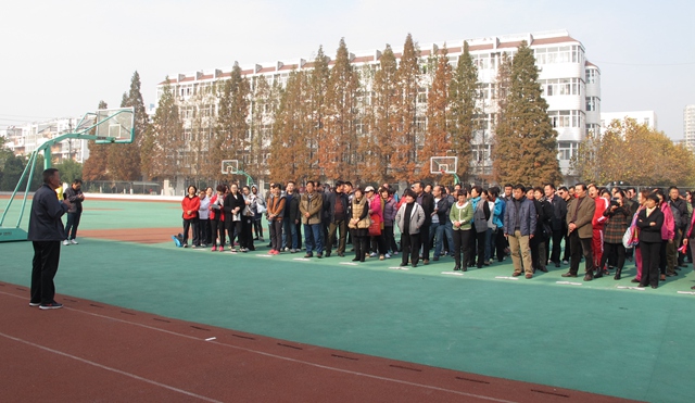 日出水了啊快点使劲动态图