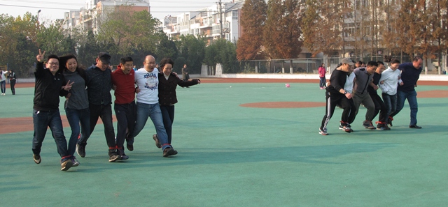 日出水了啊快点使劲动态图