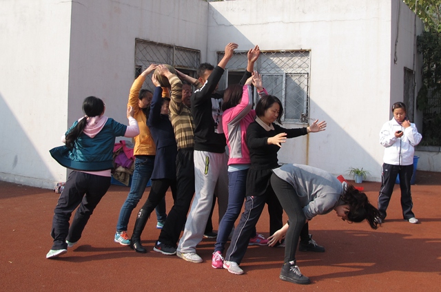 日出水了啊快点使劲动态图