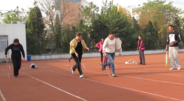 日出水了啊快点使劲动态图