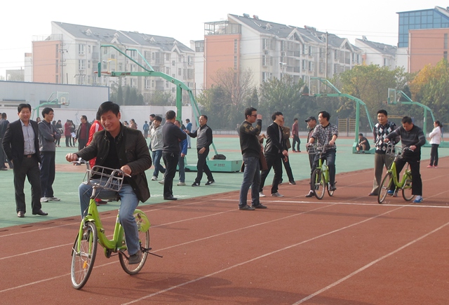 日出水了啊快点使劲动态图