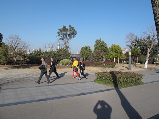 日出水了啊快点使劲动态图