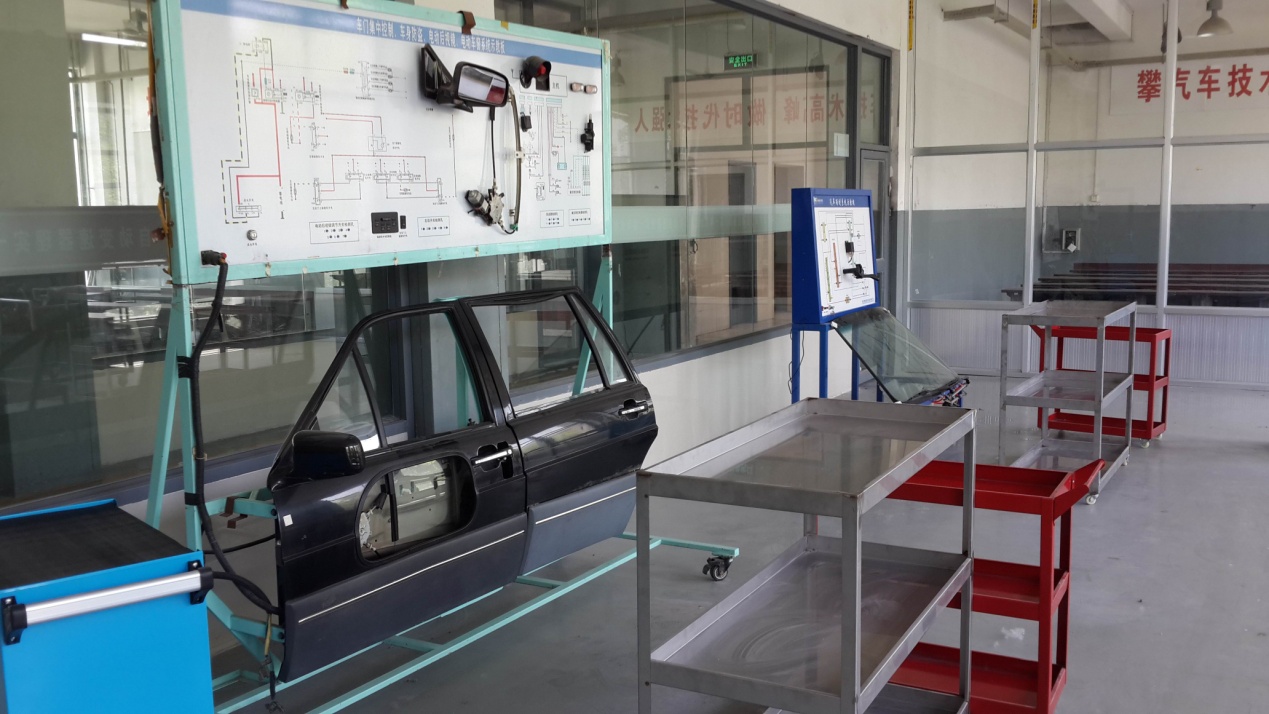 日出水了啊快点使劲动态图