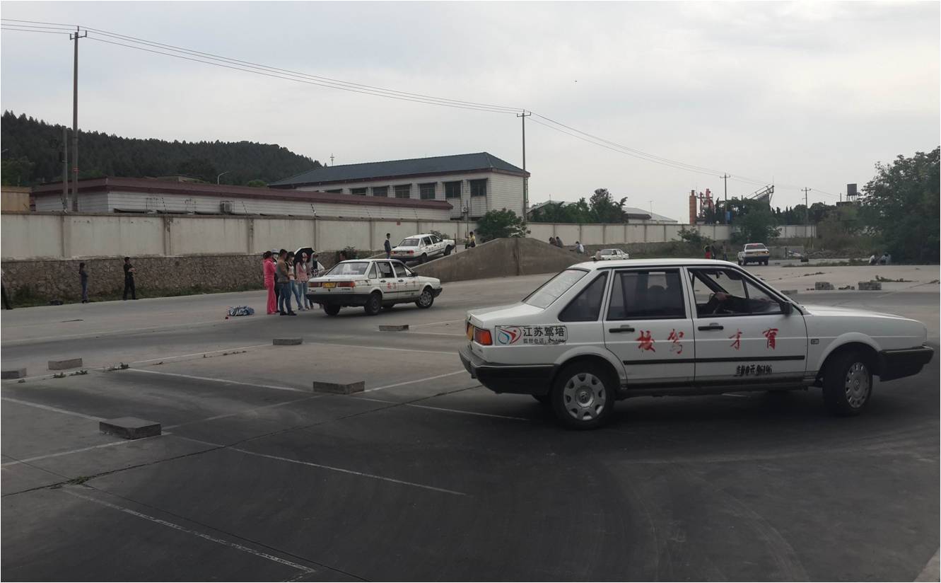 日出水了啊快点使劲动态图