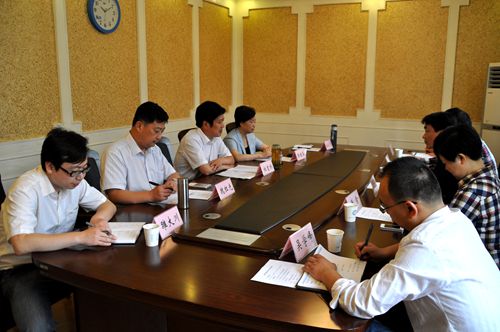 日出水了啊快点使劲动态图