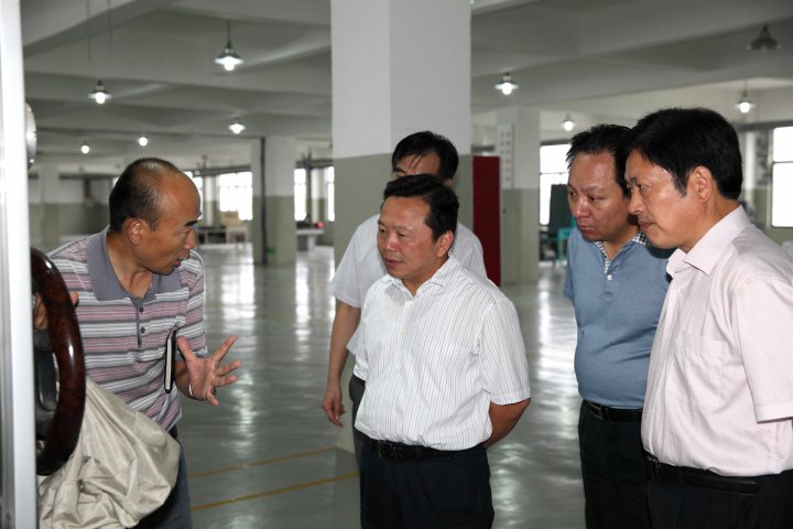 日出水了啊快点使劲动态图