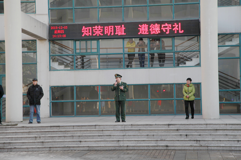 日出水了啊快点使劲动态图