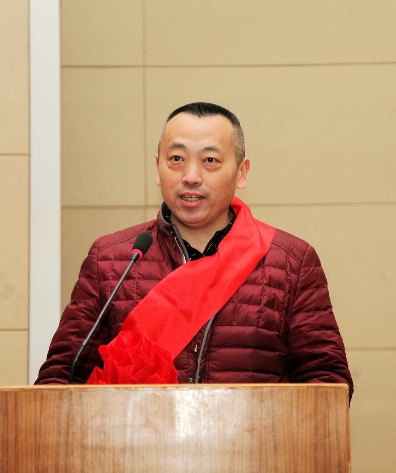 日出水了啊快点使劲动态图