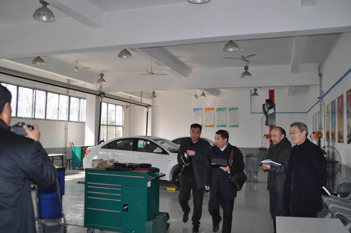 日出水了啊快点使劲动态图