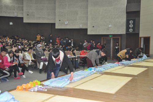 日出水了啊快点使劲动态图