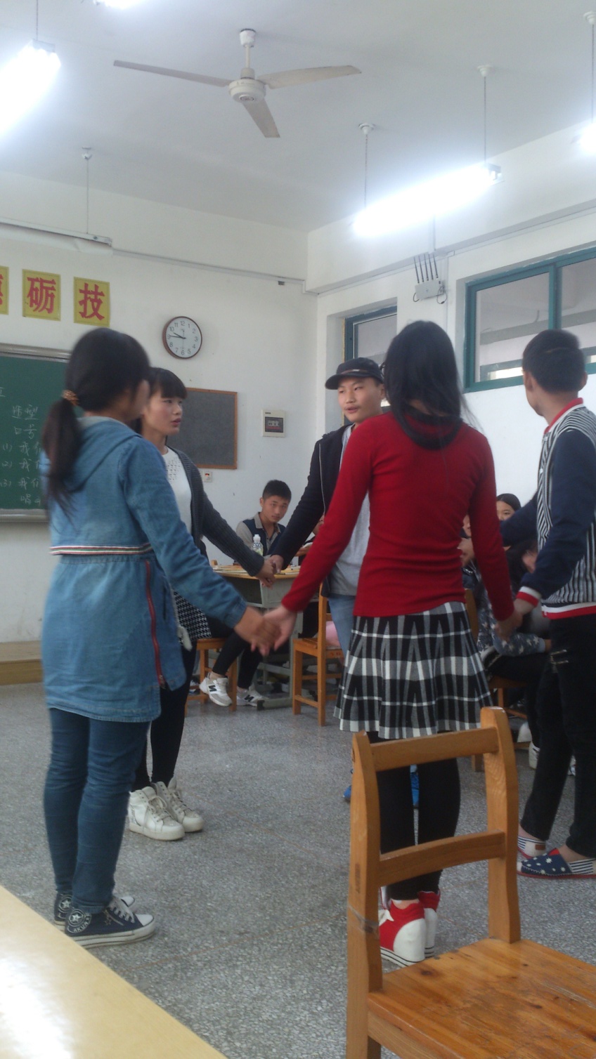 日出水了啊快点使劲动态图