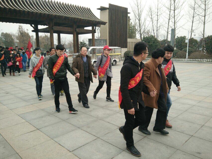 日出水了啊快点使劲动态图