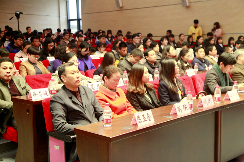 日出水了啊快点使劲动态图