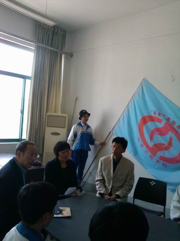 日出水了啊快点使劲动态图