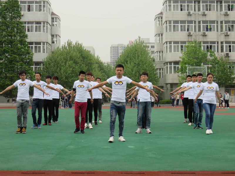 日出水了啊快点使劲动态图