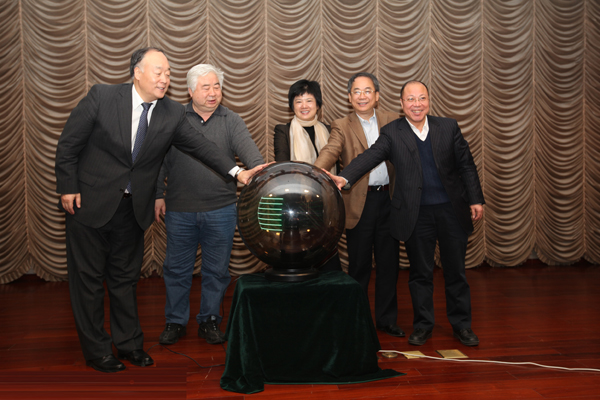 日出水了啊快点使劲动态图