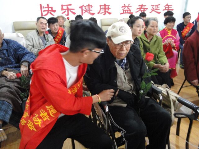 日出水了啊快点使劲动态图