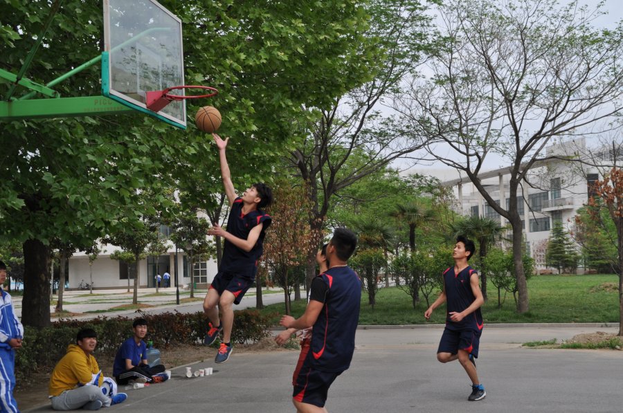 日出水了啊快点使劲动态图