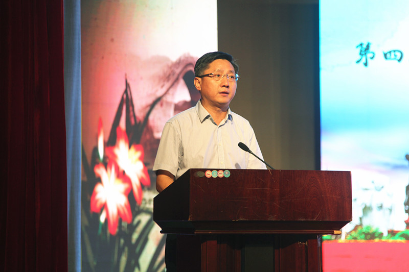 日出水了啊快点使劲动态图