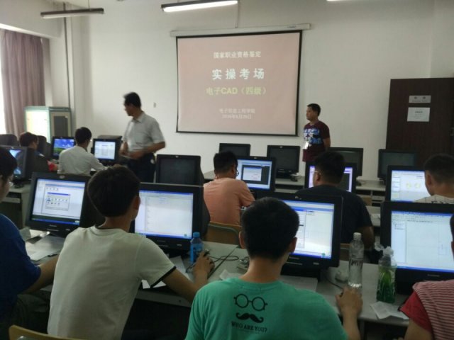 日出水了啊快点使劲动态图