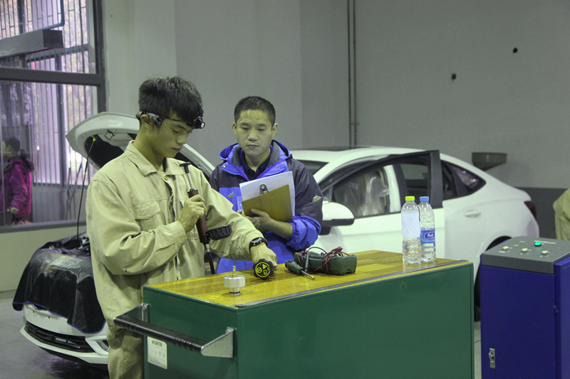 日出水了啊快点使劲动态图