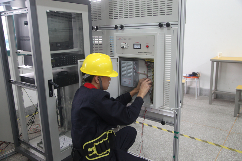 日出水了啊快点使劲动态图