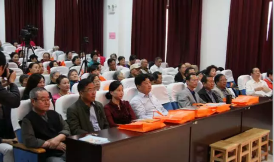 日出水了啊快点使劲动态图