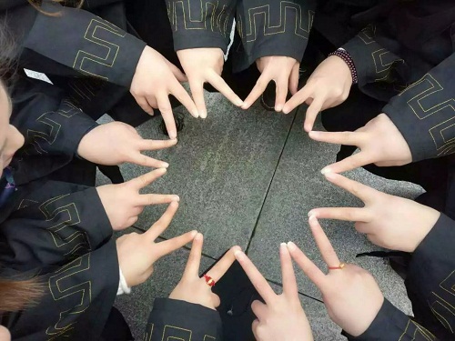 日出水了啊快点使劲动态图