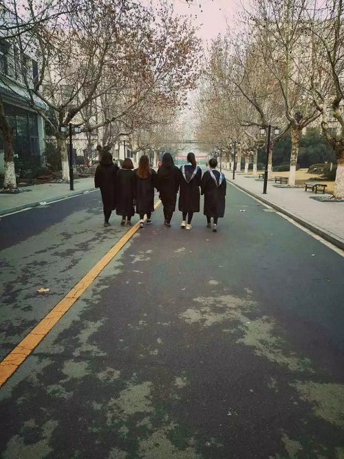 日出水了啊快点使劲动态图