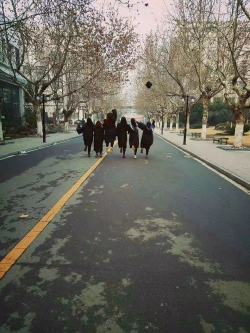 日出水了啊快点使劲动态图