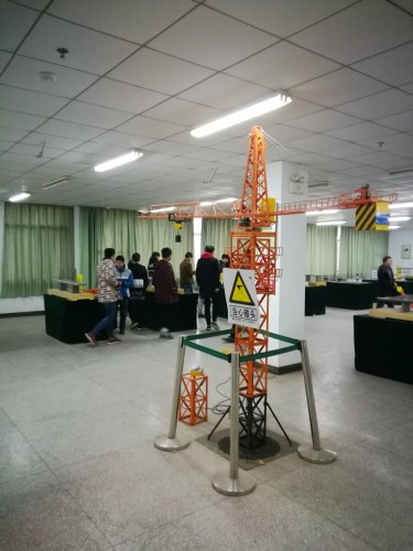 日出水了啊快点使劲动态图