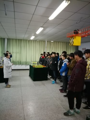 日出水了啊快点使劲动态图