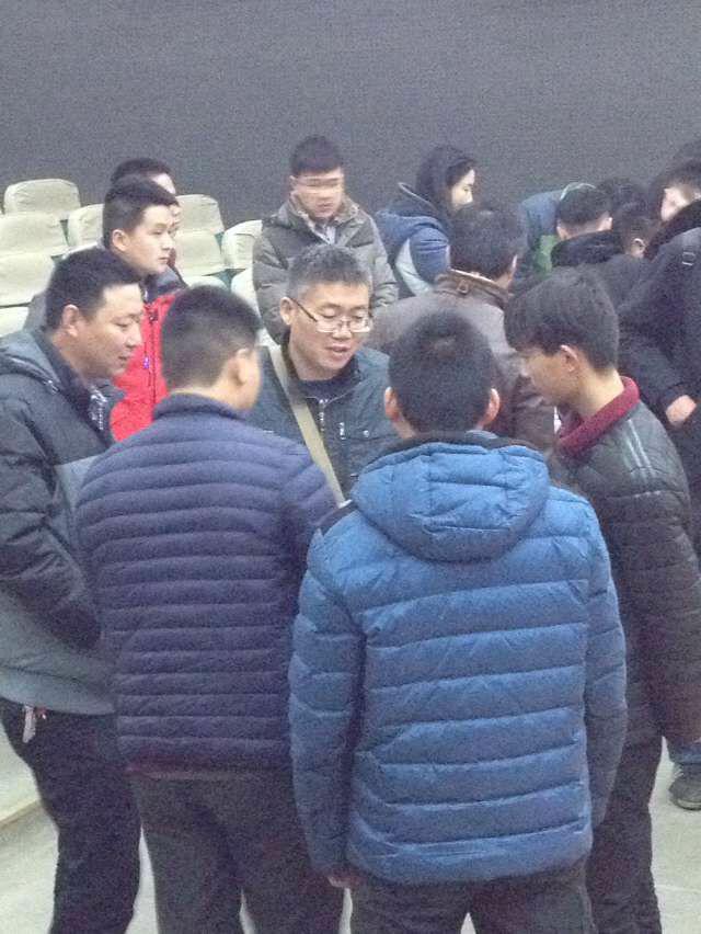 日出水了啊快点使劲动态图