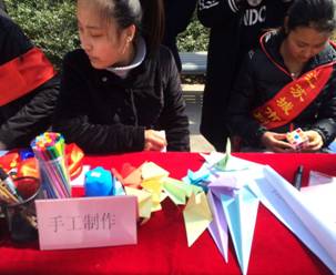 日出水了啊快点使劲动态图