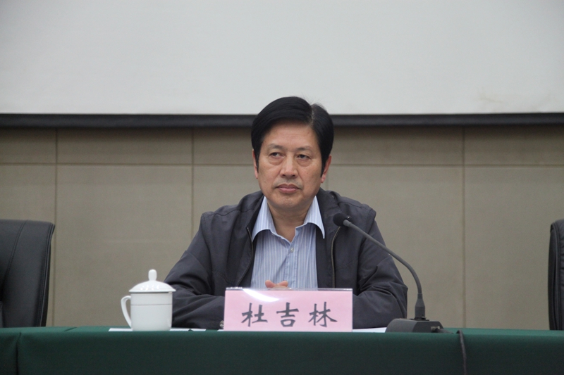 日出水了啊快点使劲动态图